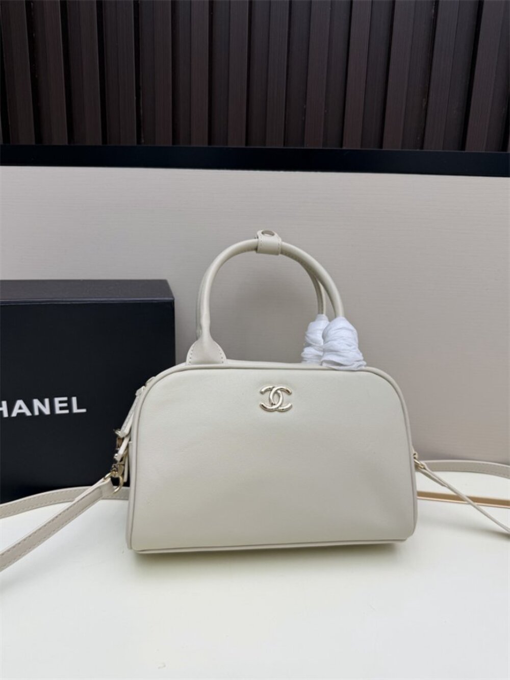 ✨Chanel White Bag✨